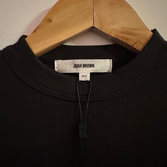 NWT JOAH BROWN CREWNECK LONG SLEEVE in VINTAGE BLACK RIB - Picture 6 of 7